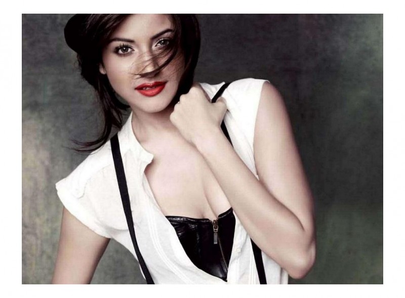 Anushka Sharma Bollywood Actress Wallpapers Photos PIcs | HD Walls