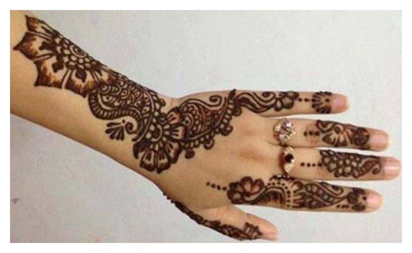 Design For Mehndi For Teen Agers 31
